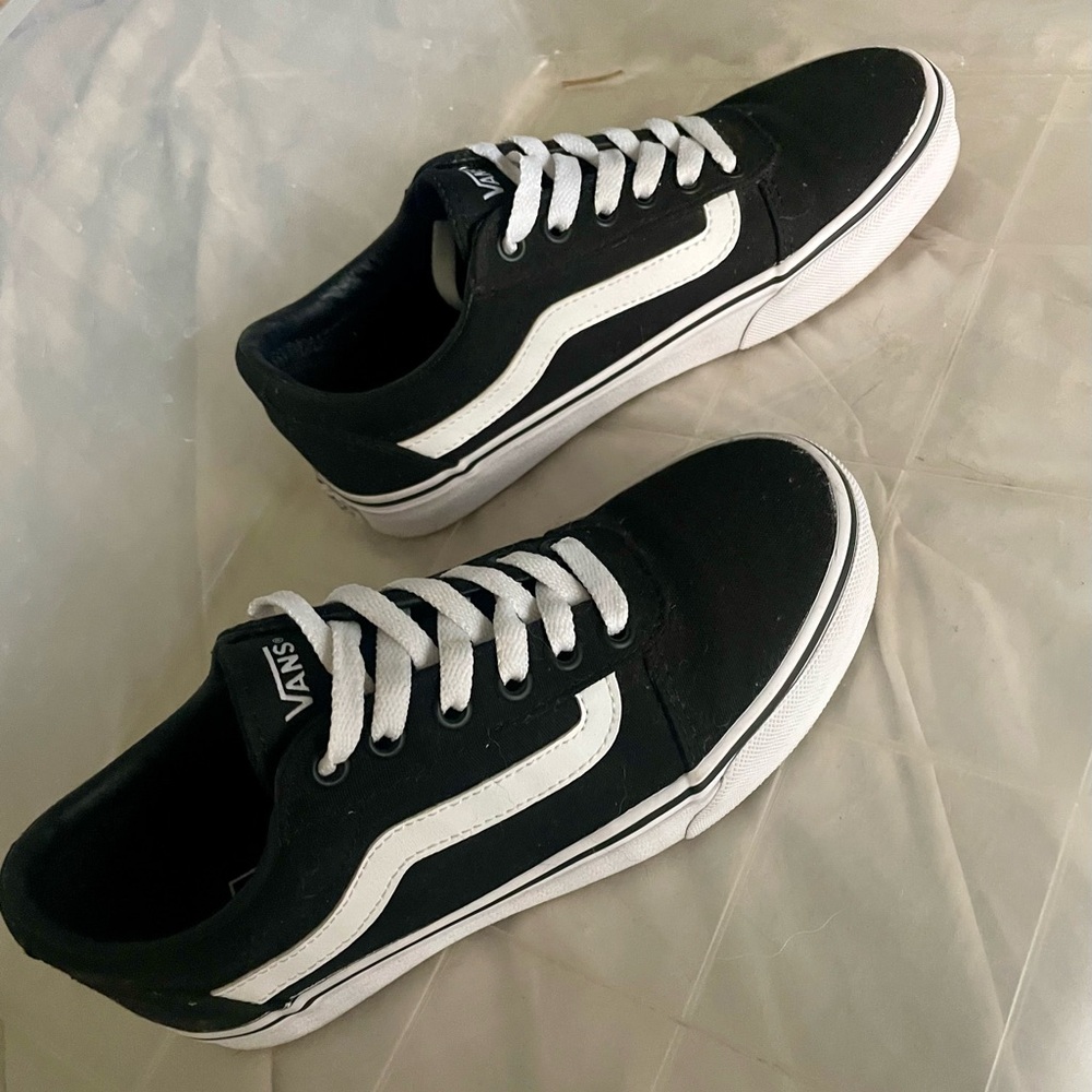 VANS Old School Women’s size 6 w/o box - Picture 3 of 8